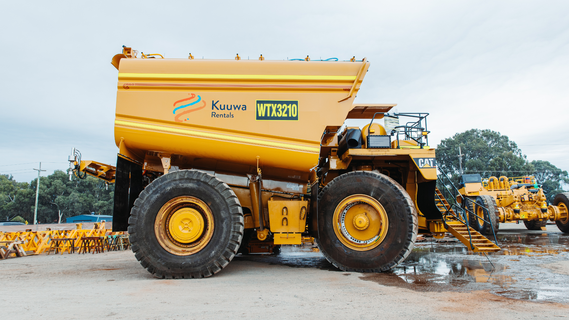 WATER TRUCK
